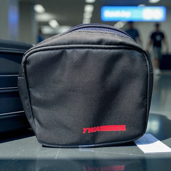 TWA Airlines Amenity Cosmetic Travel Kit Bag 5" Collector Memorabilia Vintage - Picture 1 of 7